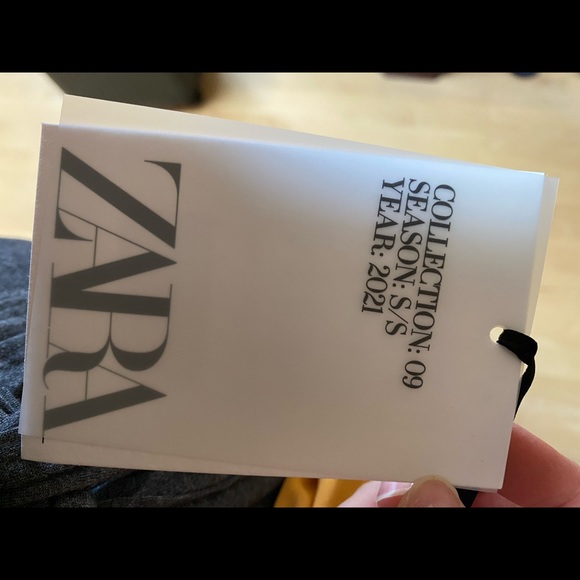 Zara Limited Edition Mustard Halter Maxi Dress - Picture 3 of 4